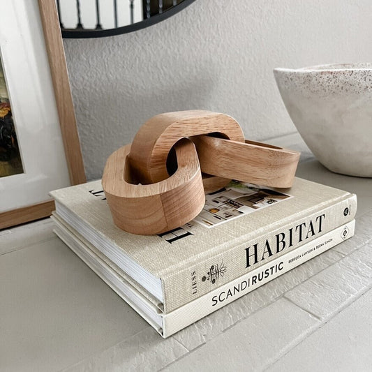 v1 Wood Chain Link Decor